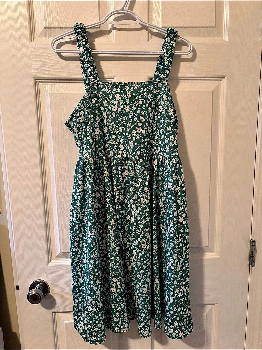SHEIN Green Floral Dress with pockets in Green & White Like New